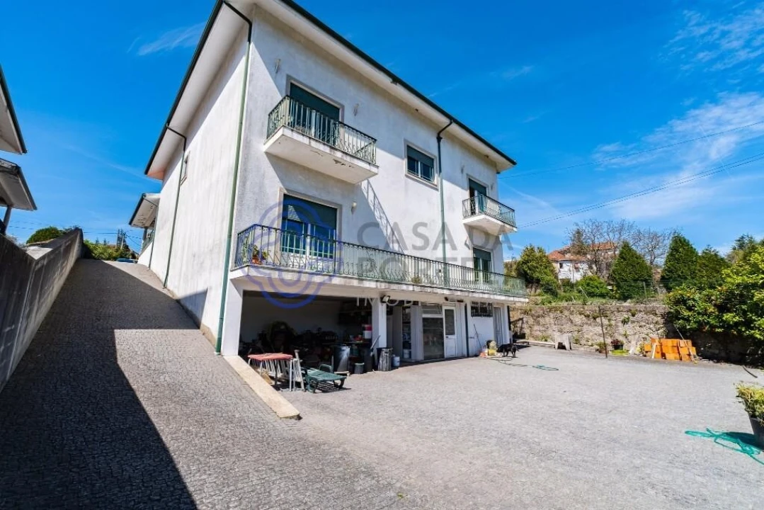 Moradia T4 para Venda em Lordelo Foto 51