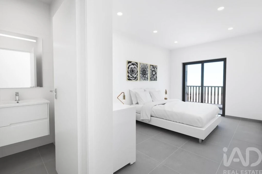 Apartamento T3 para Venda em Mexilhoeira Grande Foto 11