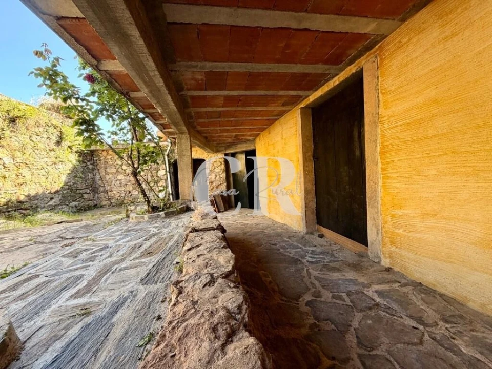 Moradia T2 para Venda em Aguda Foto 7