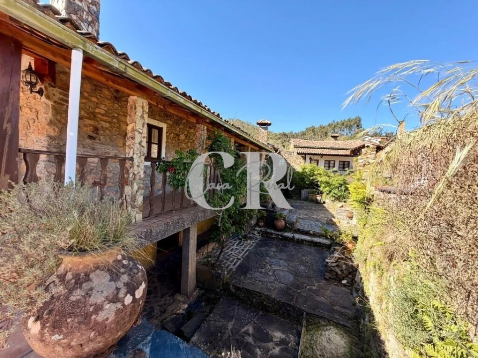 Moradia T2 para Venda em Aguda Foto 46