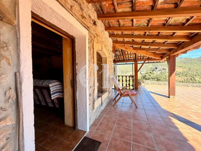 Moradia T2 para Venda em Aguda Foto 20