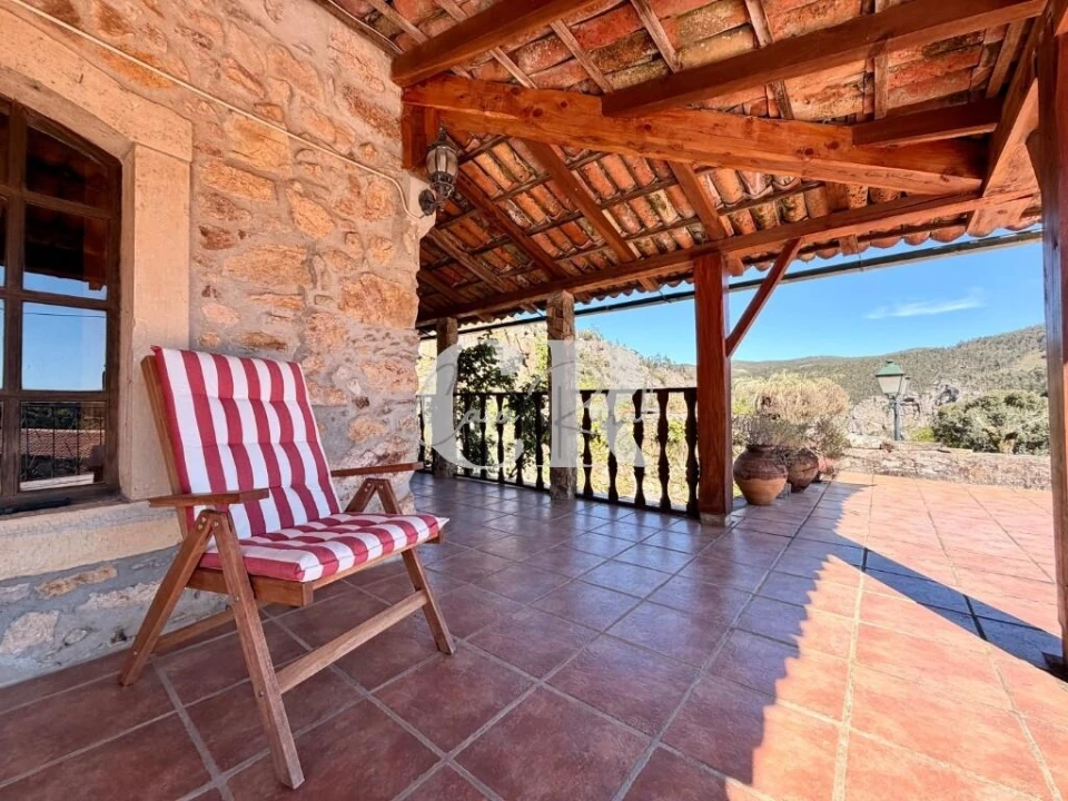 Moradia T2 para Venda em Aguda Foto 44