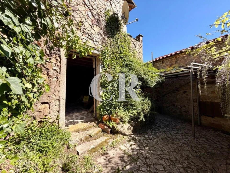 Moradia T2 para Venda em Aguda Foto 53