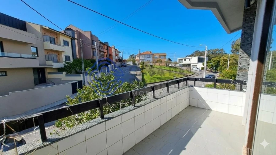 Moradia T4 para Venda em Baguim do Monte (Rio Tinto) Foto 26