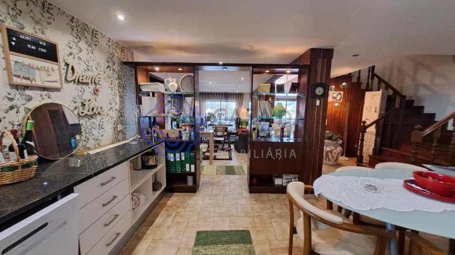 Moradia T4 para Venda em Baguim do Monte (Rio Tinto) Foto 37