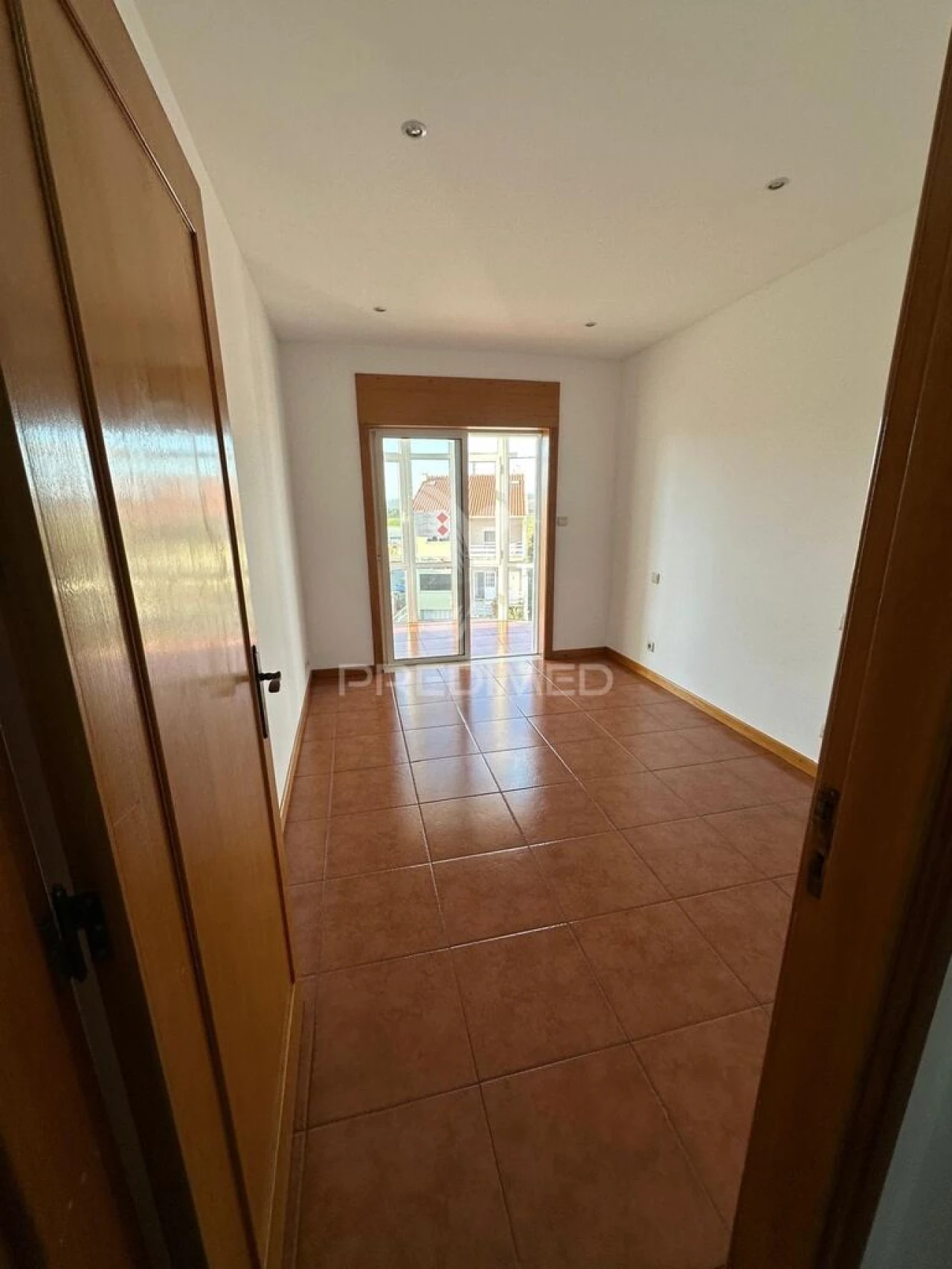 Apartamento T3 para Venda em Mindelo Foto 13