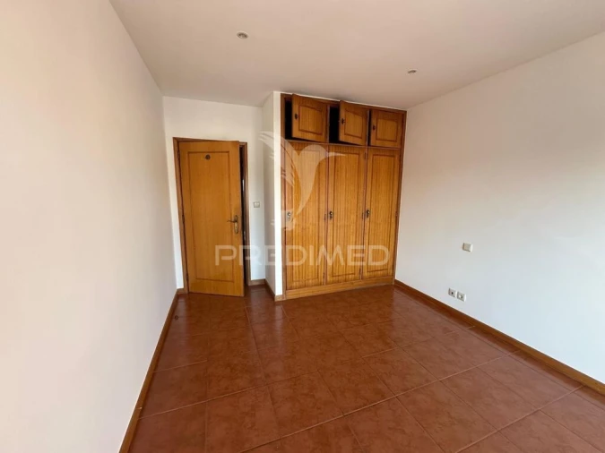 Apartamento T3 para Venda em Mindelo Foto 12