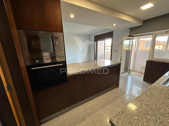 Apartamento T3 para Venda em Mindelo Foto 3