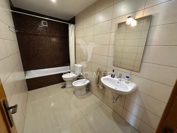 Apartamento T3 para Venda em Mindelo Foto 19