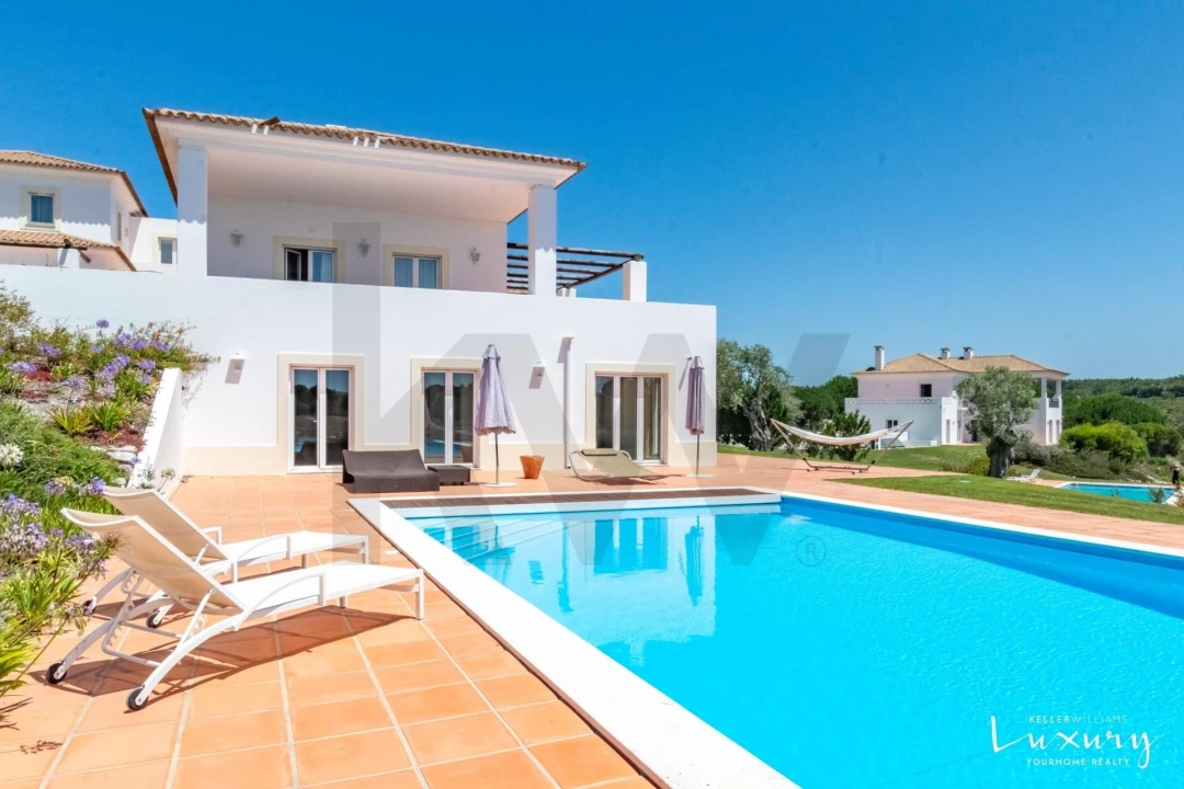 Moradia T5 para Venda em Vau Foto 5