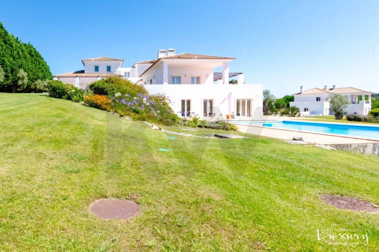 Moradia T5 para Venda em Vau Foto 4