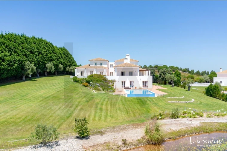 Moradia T5 para Venda em Vau Foto 57