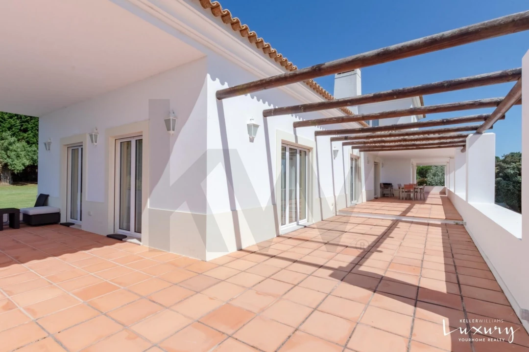 Moradia T5 para Venda em Vau Foto 13