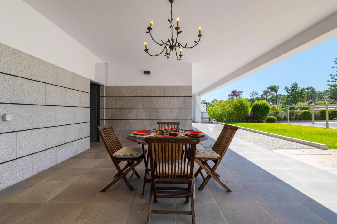 Moradia T6 para Venda em Corroios Foto 15