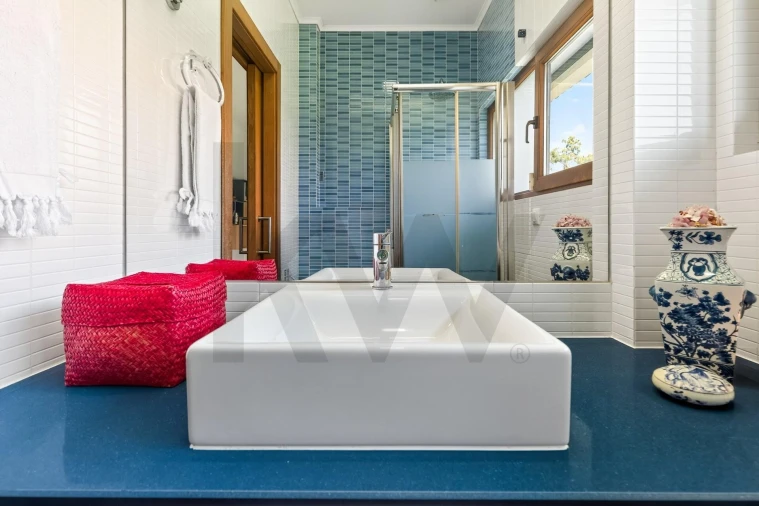 Moradia T6 para Venda em Corroios Foto 36