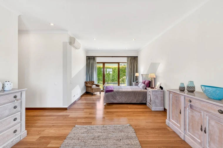 Moradia T6 para Venda em Corroios Foto 41