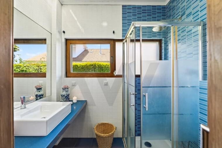 Moradia T6 para Venda em Corroios Foto 35