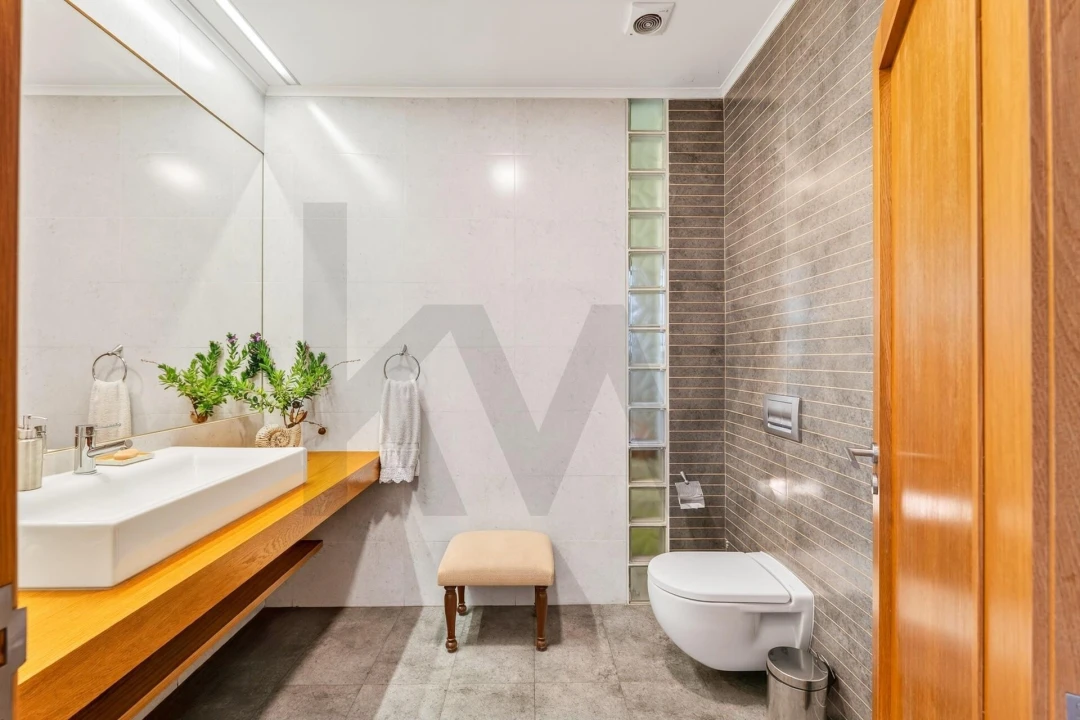 Moradia T6 para Venda em Corroios Foto 26