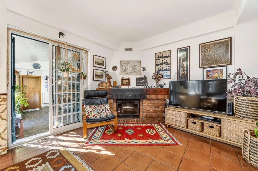 Moradia T4 para Venda em Campolide Foto 8