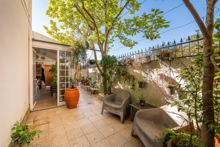 Moradia T4 para Venda em Campolide Foto 17