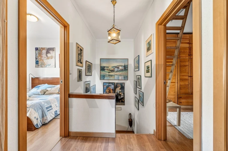 Moradia T4 para Venda em Campolide Foto 14