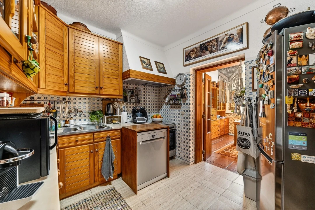 Moradia T4 para Venda em Campolide Foto 12