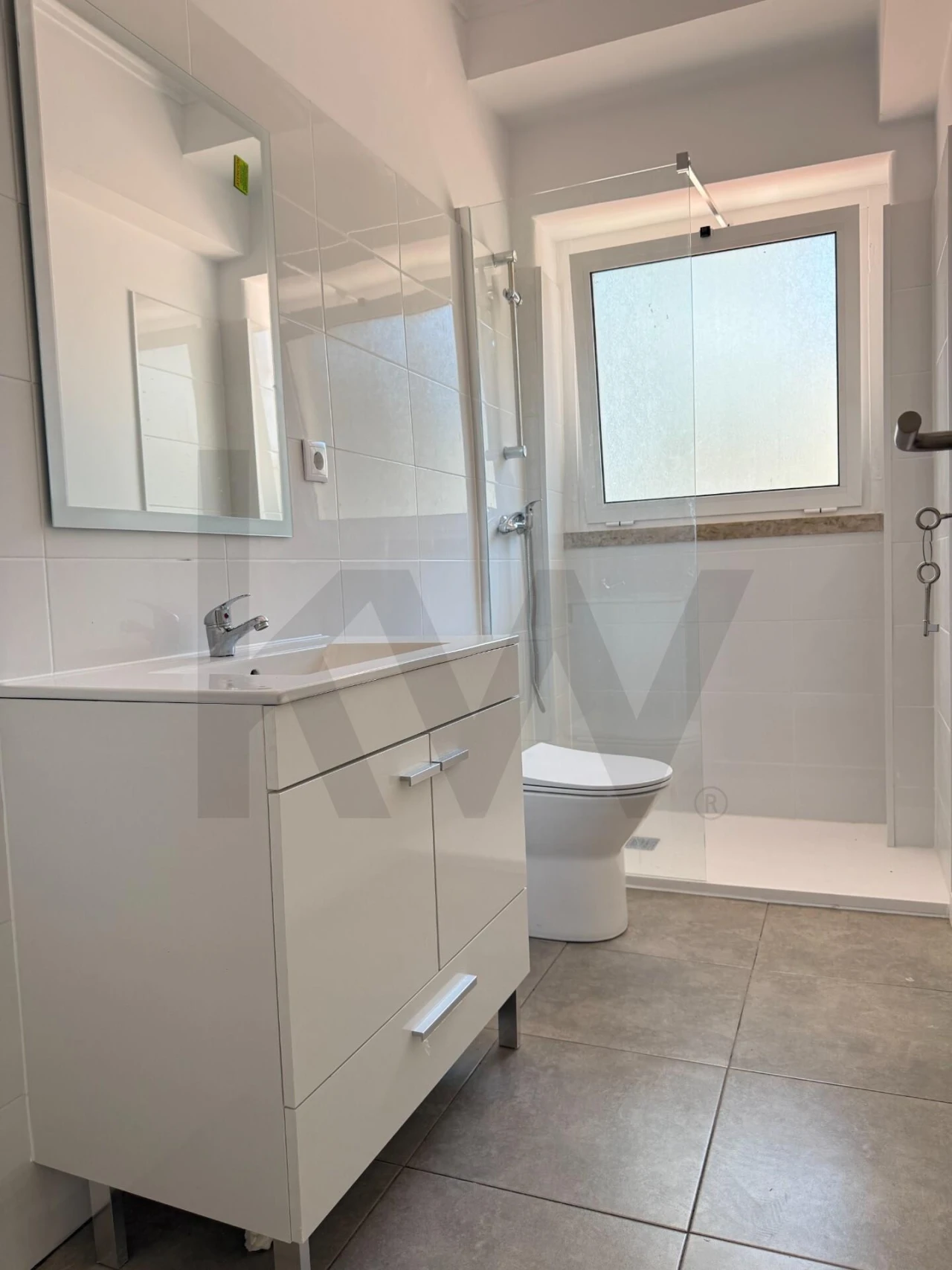 Apartamento T1 para Arrendamento em Campo de Ourique Foto 17