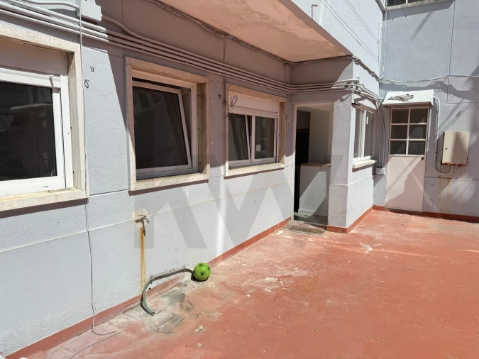 Apartamento T1 para Arrendamento em Campo de Ourique Foto 25