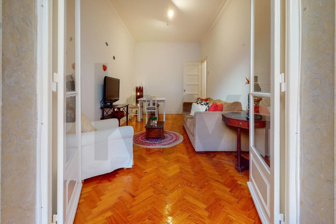 Apartamento T2 para Arrendamento em Campo de Ourique Foto 19