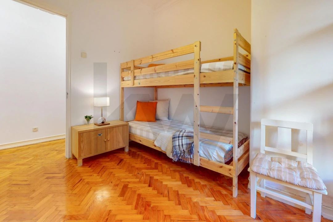 Apartamento T2 para Arrendamento em Campo de Ourique Foto 16