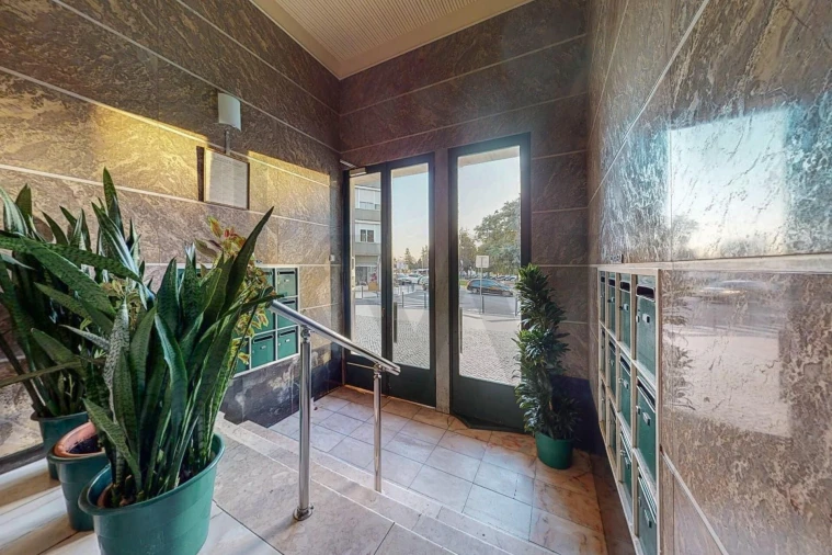 Apartamento T2 para Arrendamento em Campo de Ourique Foto 28