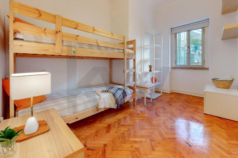 Apartamento T2 para Arrendamento em Campo de Ourique Foto 14