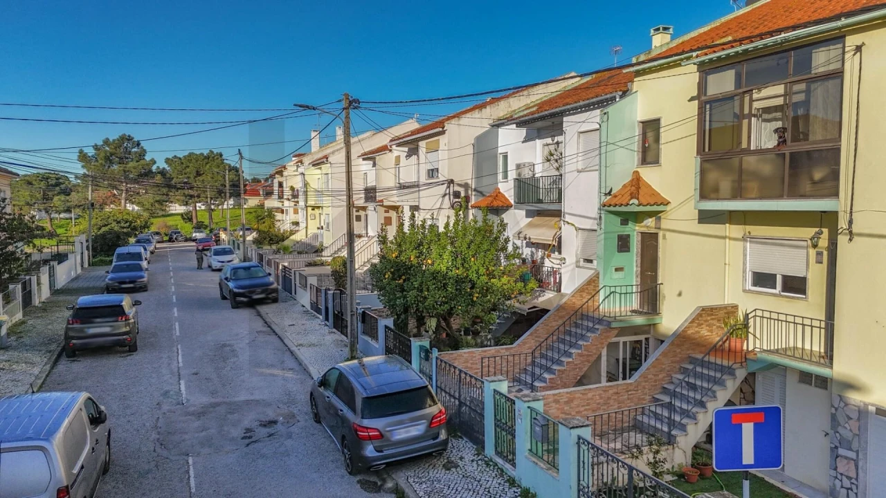 Moradia T2 para Venda em Corroios Foto 4