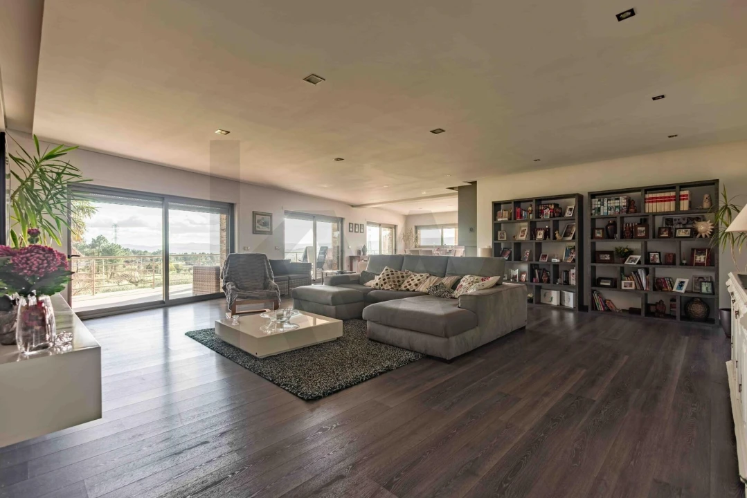 Moradia T4 para Venda em Vilarandelo Foto 9