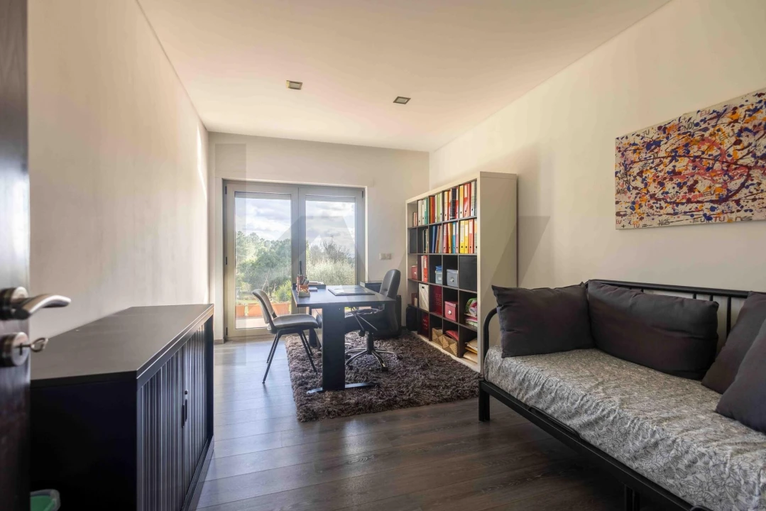 Moradia T4 para Venda em Vilarandelo Foto 14