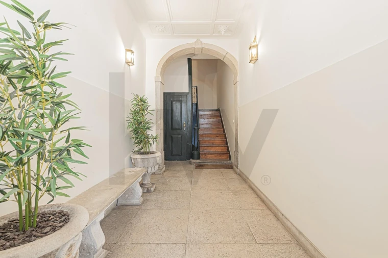 Apartamento T1 para Arrendamento em Santo António Foto 19