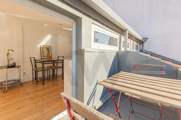 Apartamento T1 para Arrendamento em Santo António Foto 1