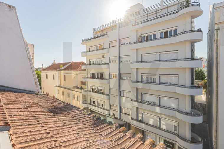 Apartamento T1 para Arrendamento em Santo António Foto 20