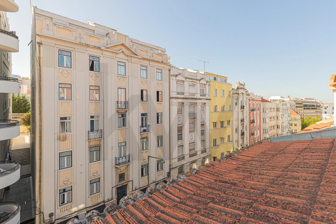 Apartamento T1 para Arrendamento em Santo António Foto 21