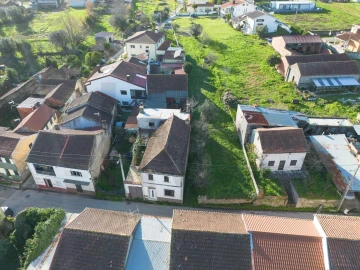 Terreno para Venda em Casal Comba