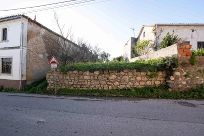 Terreno para Venda em Casal Comba