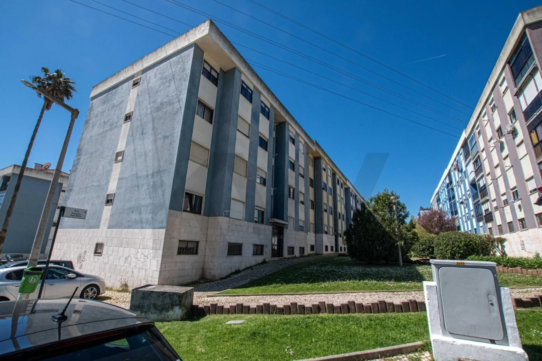 Apartamento T2 para Venda em Odivelas Foto 18