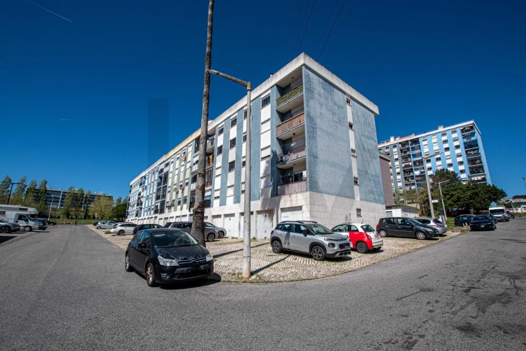 Apartamento T2 para Venda em Odivelas Foto 19