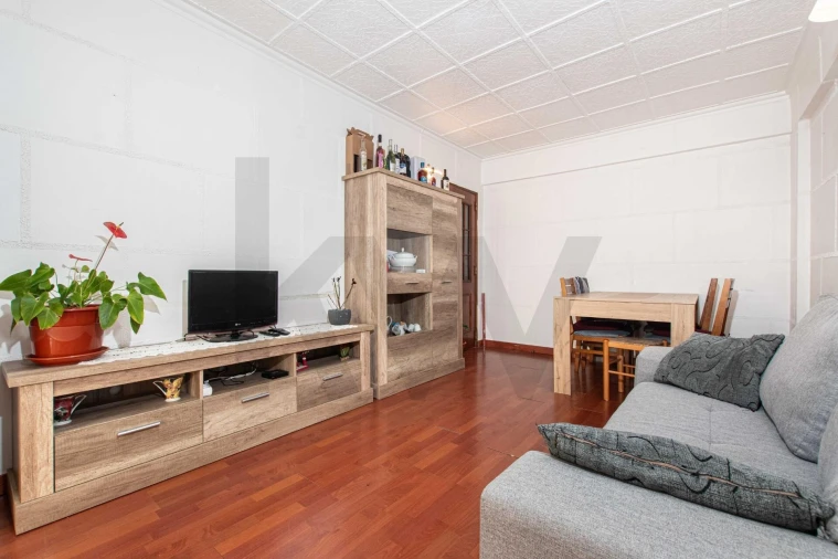 Apartamento T2 para Venda em Odivelas Foto 3