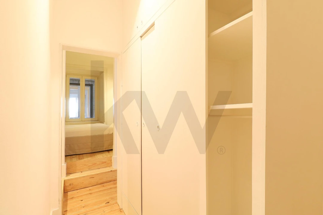 Apartamento T2 para Arrendamento em Misericórdia Foto 23