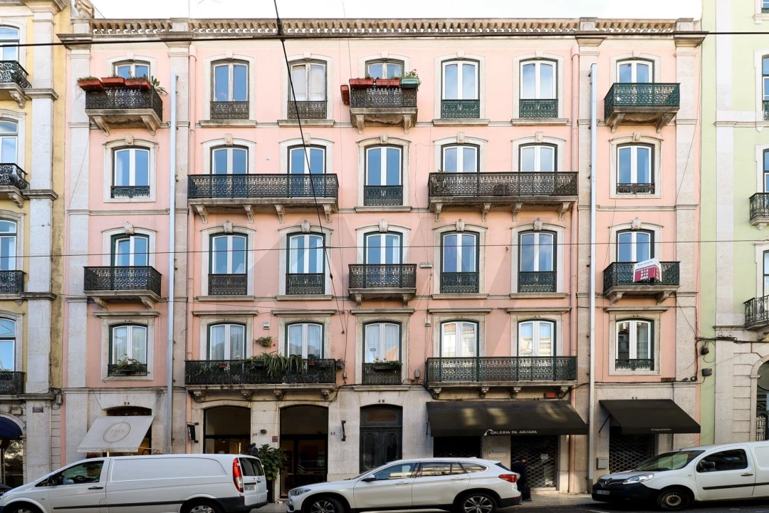 Apartamento T2 para Arrendamento em Misericórdia Foto 36