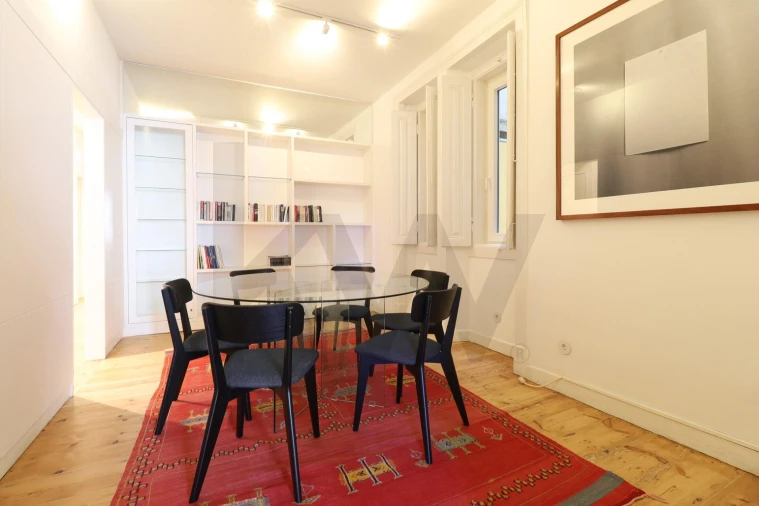 Apartamento T2 para Arrendamento em Misericórdia Foto 11