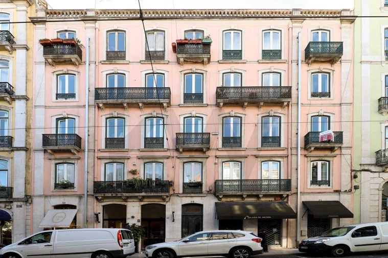 Apartamento T2 para Arrendamento em Misericórdia Foto 36