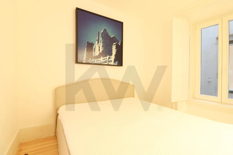 Apartamento T2 para Arrendamento em Misericórdia Foto 18