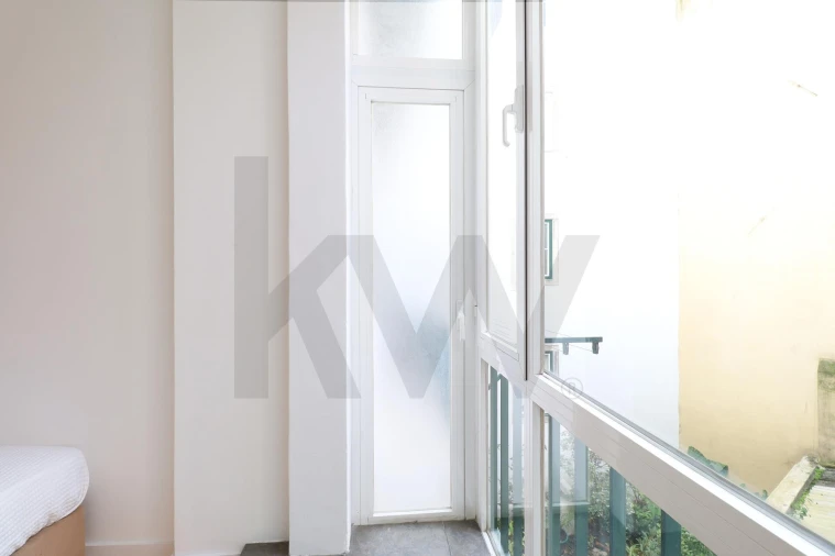 Apartamento T2 para Arrendamento em Misericórdia Foto 21